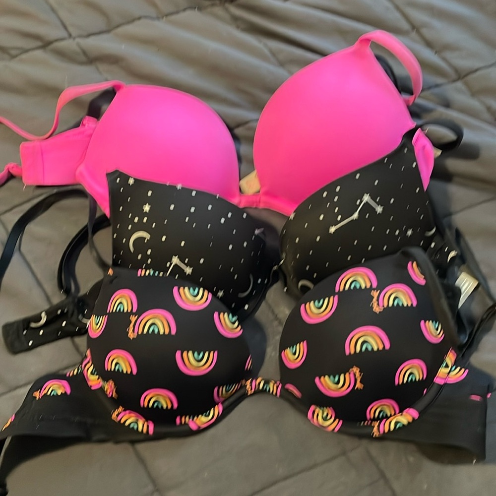 Lot of 3, 32A, Victoria’s Secret Pink, push up bra's